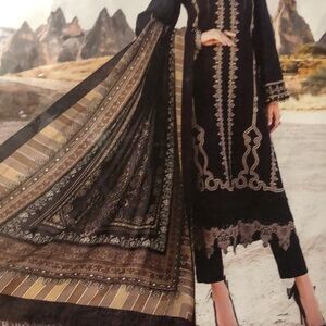 Chic Black and Gold Women's Cropped Jumpsuit